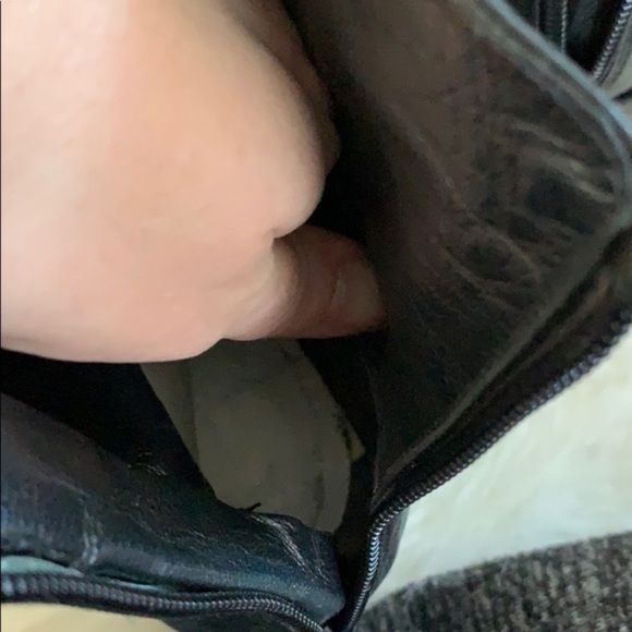 Stuart Weizmann | black leather block heeled boot - Picture 15 of 16